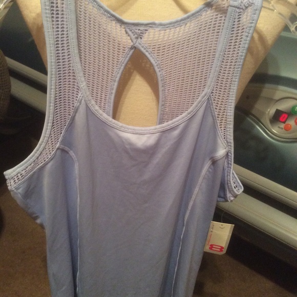 NWT size large Performance 8 Quik Dry Top - Picture 9 of 9